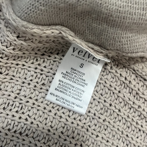 Velvet small in excellent condition - Picture 4 of 4